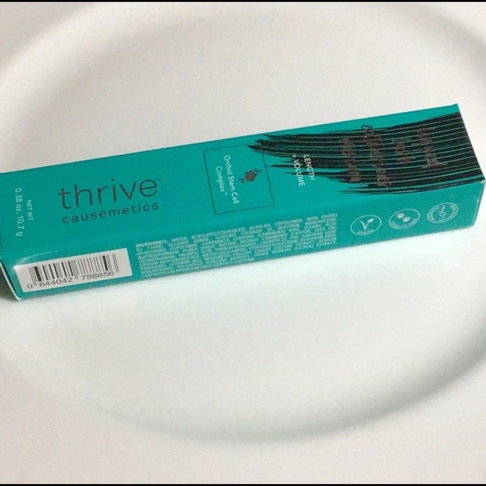 Thrive Causemetics Liquid Lash Extension Mascara - Picture 5 of 6